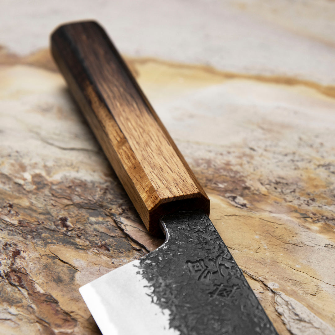 Gyuto 22,5 cm Sakai Takayuki Homura Guren Kurouchi Aogami#2/Iron