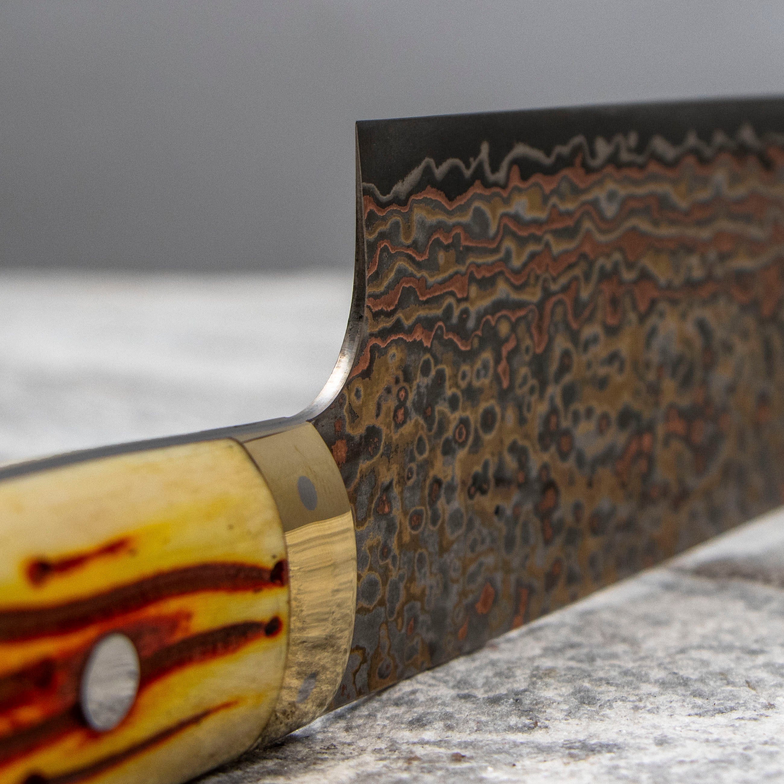 Gyuto 24 cm Takeshi Saji Colored Damascus VG-10 Nashiji – Japan