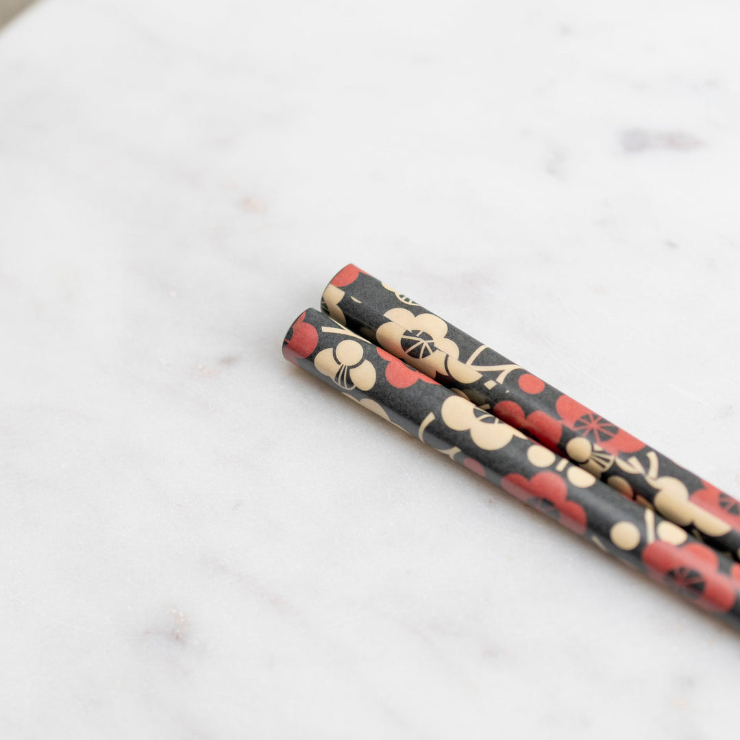 Kawai Japanese Sushi Chopsticks - Ume Black