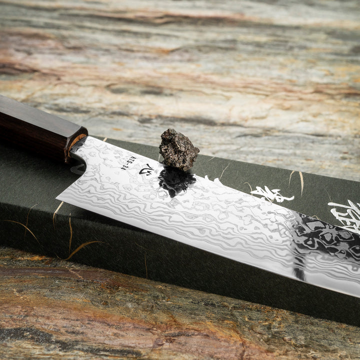 Bunka 18 cm Hatsukokoro Hayabusa Ginga Damascus ATS-34
