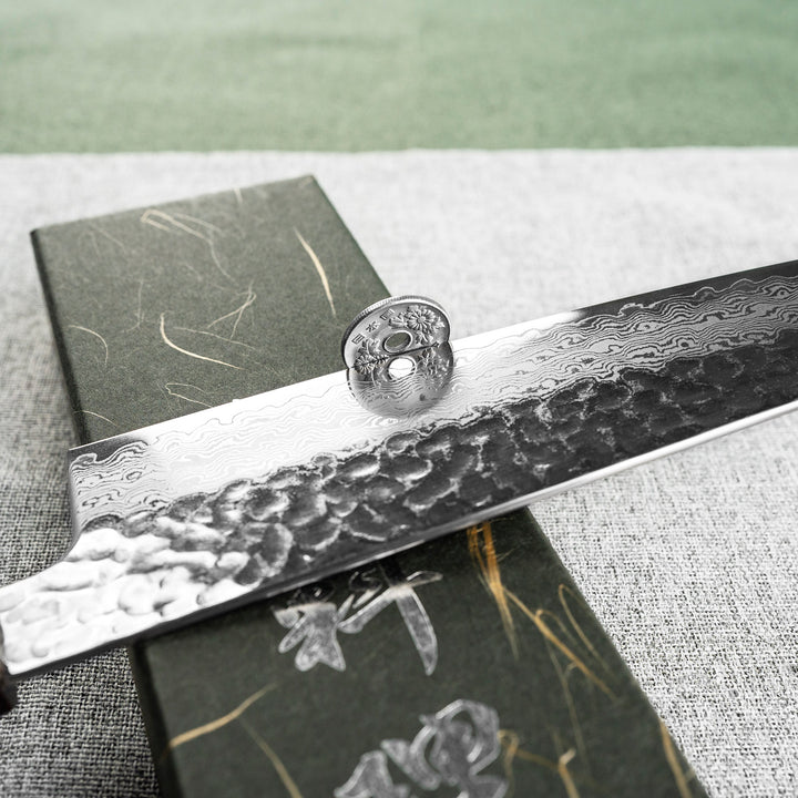 Santoku 18 cm Hatsukokoro Hayabusa Damascus VG-10