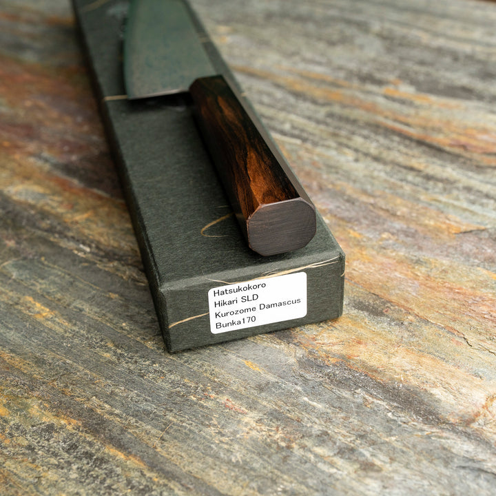 Bunka 17 cm Hatsukokoro Hikari Kurozame Damascus SLD