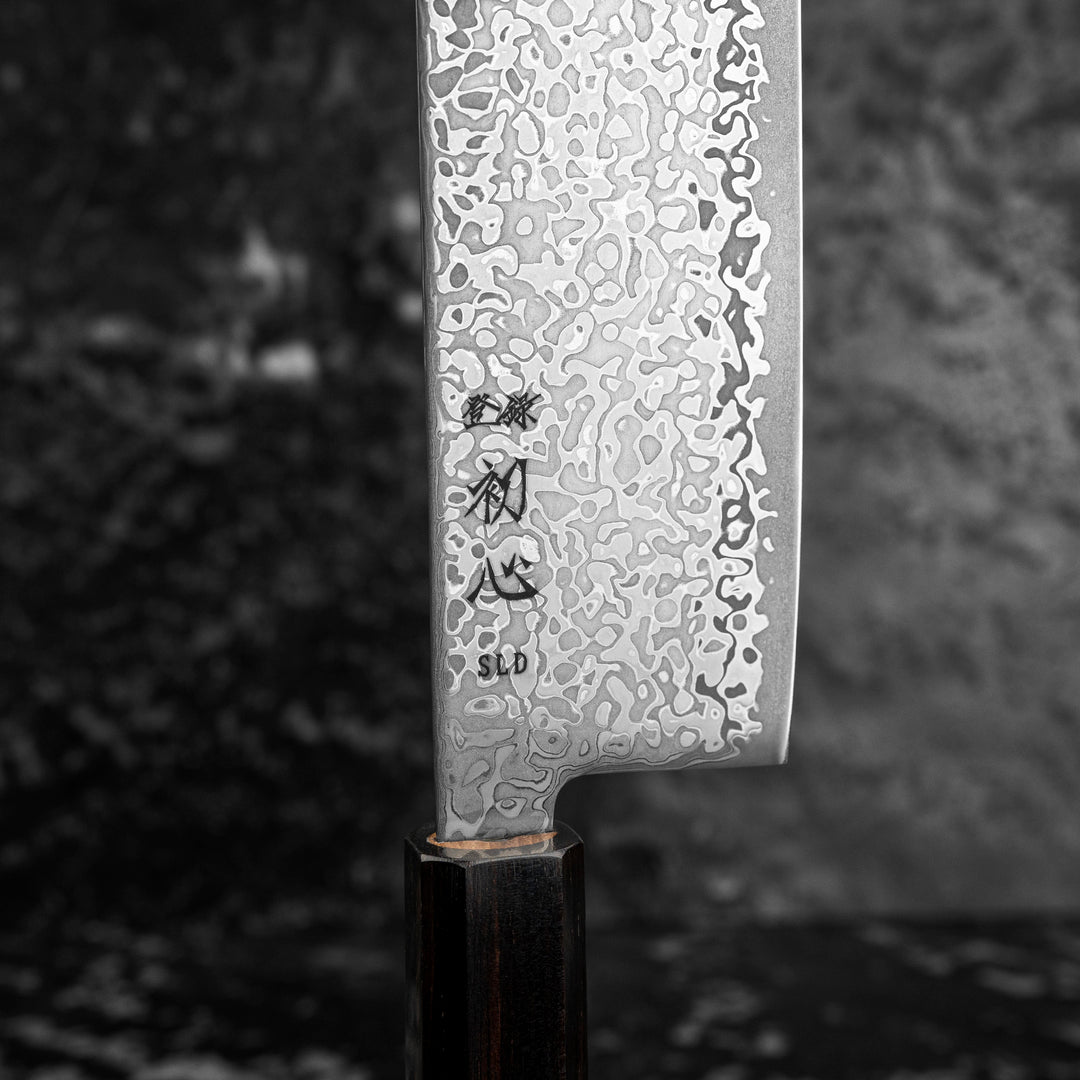 Nakiri 16 cm Hatsukokoro Hikari Kurozame Damascus SLD