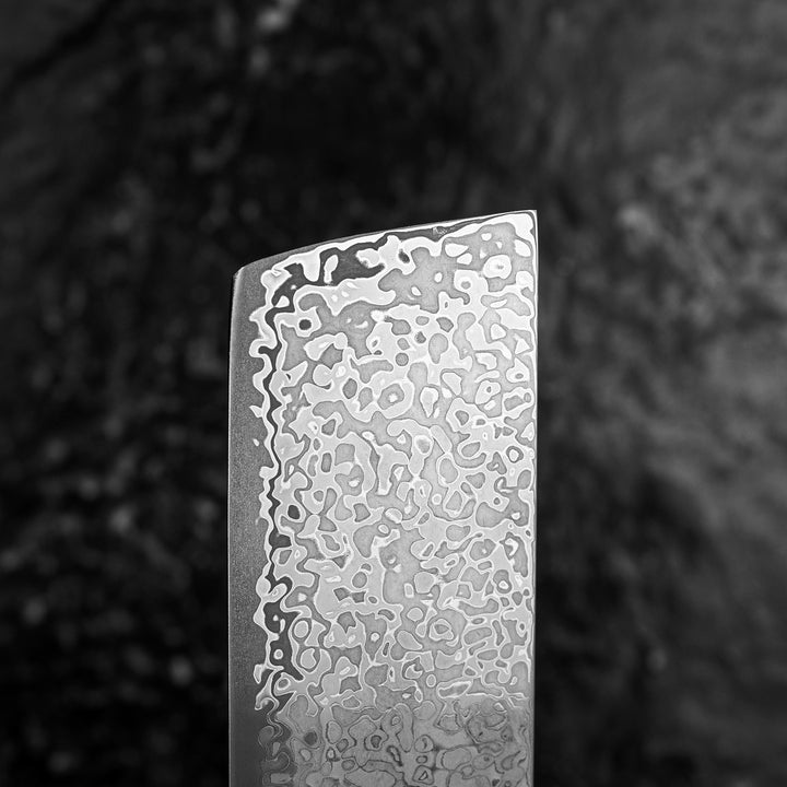 Nakiri 16 cm Hatsukokoro Hikari Kurozame Damascus SLD