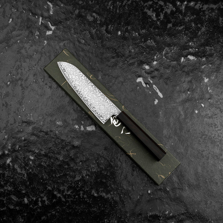 Santoku 17 cm Hatsukokoro Hikari Kurozame Damascus SLD