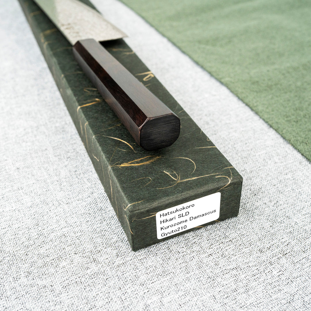 Gyuto 21 cm Hatsukokoro Hikari Kurozame Damascus SLD