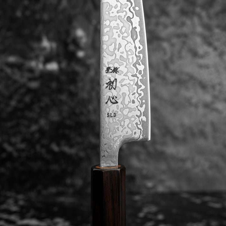 Petty 13 cm Hatsukokoro Hikari Kurozame Damascus SLD