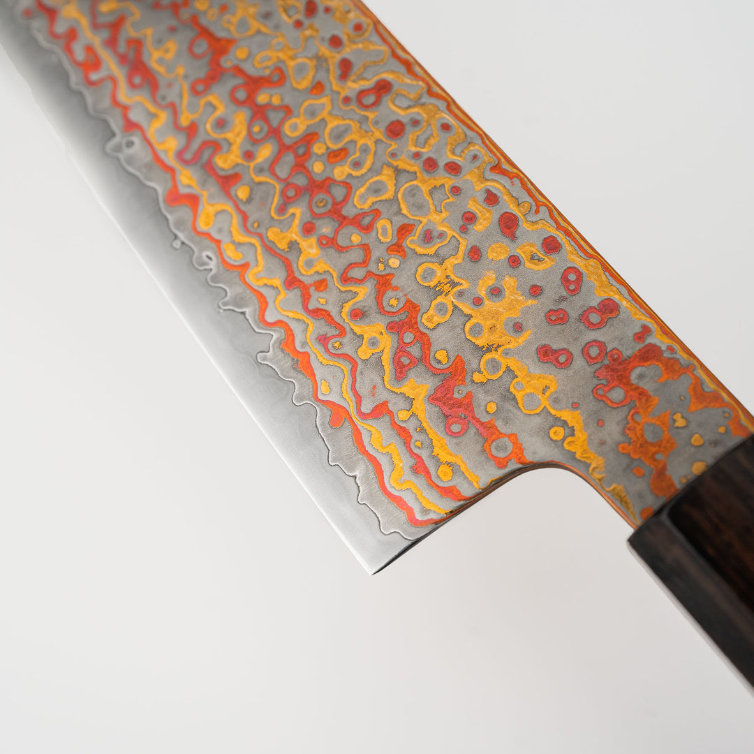 Santoku 18 cm Hatsukokoro Kujaku Rainbow Damascus V-Toku