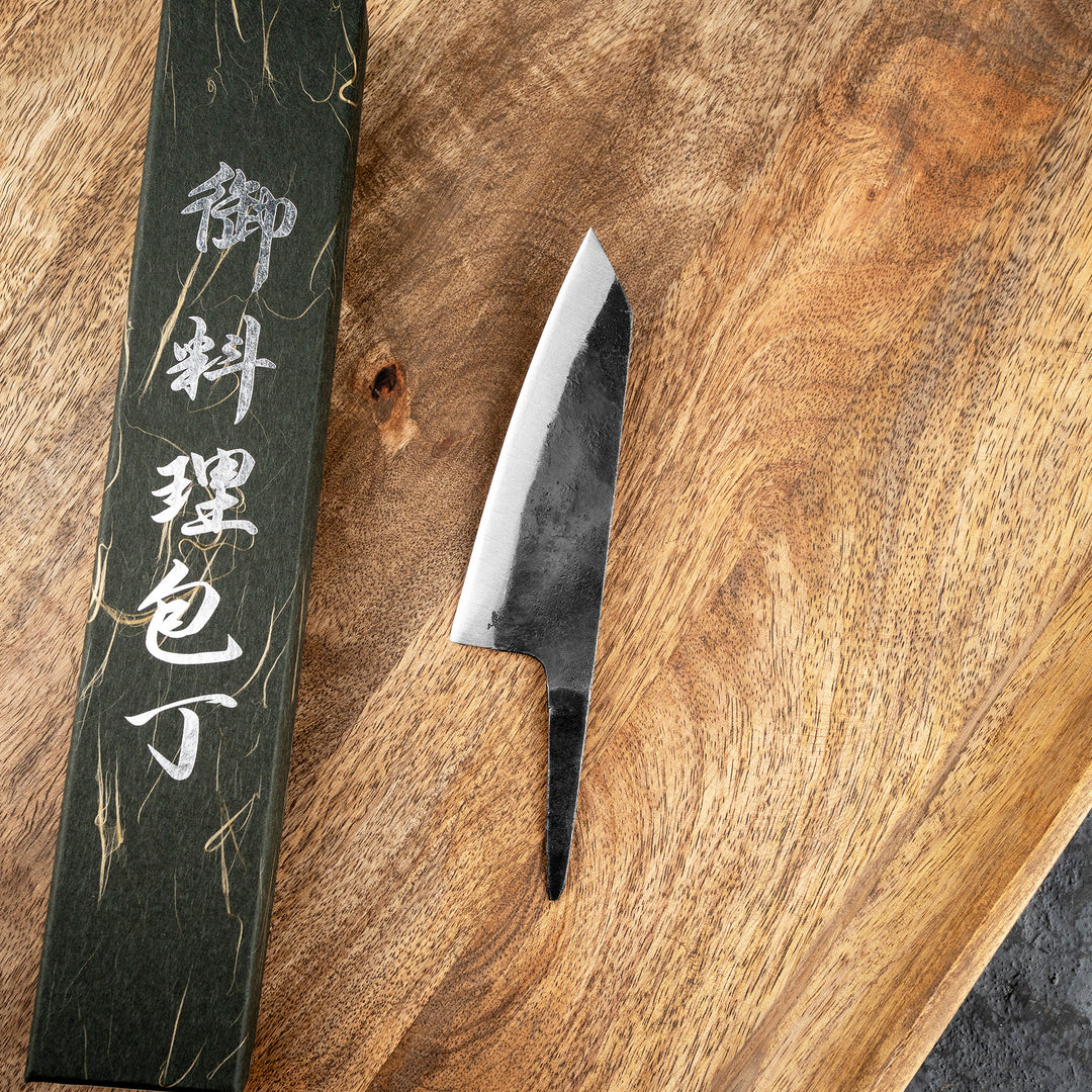 Bunka 12 cm Blank Hatsukokoro Kurogane Kurouchi Aogami#2/Iron