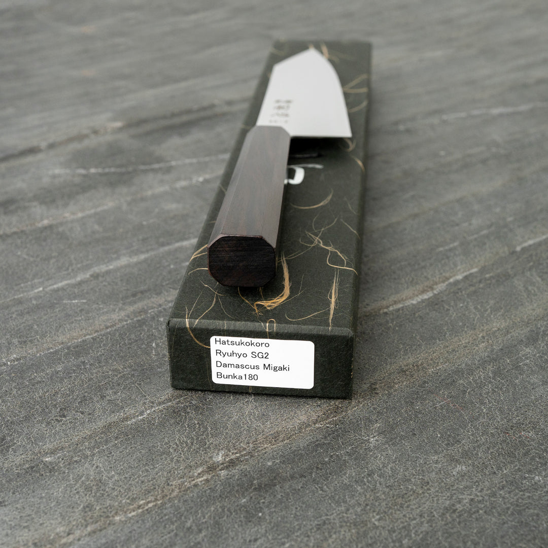 Bunka 17,5 cm Hatsukokoro Ryuhyo Damascus SG2