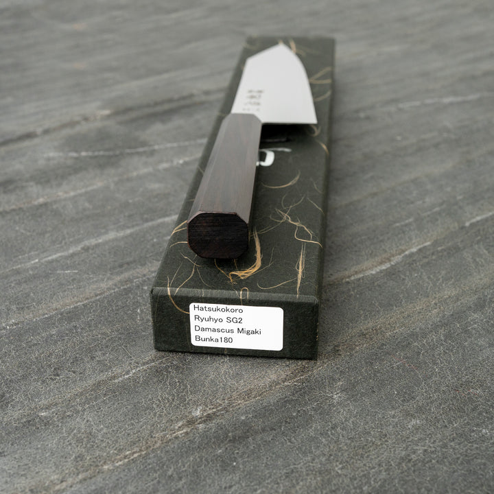 Bunka 17,5 cm Hatsukokoro Ryuhyo Damascus SG2
