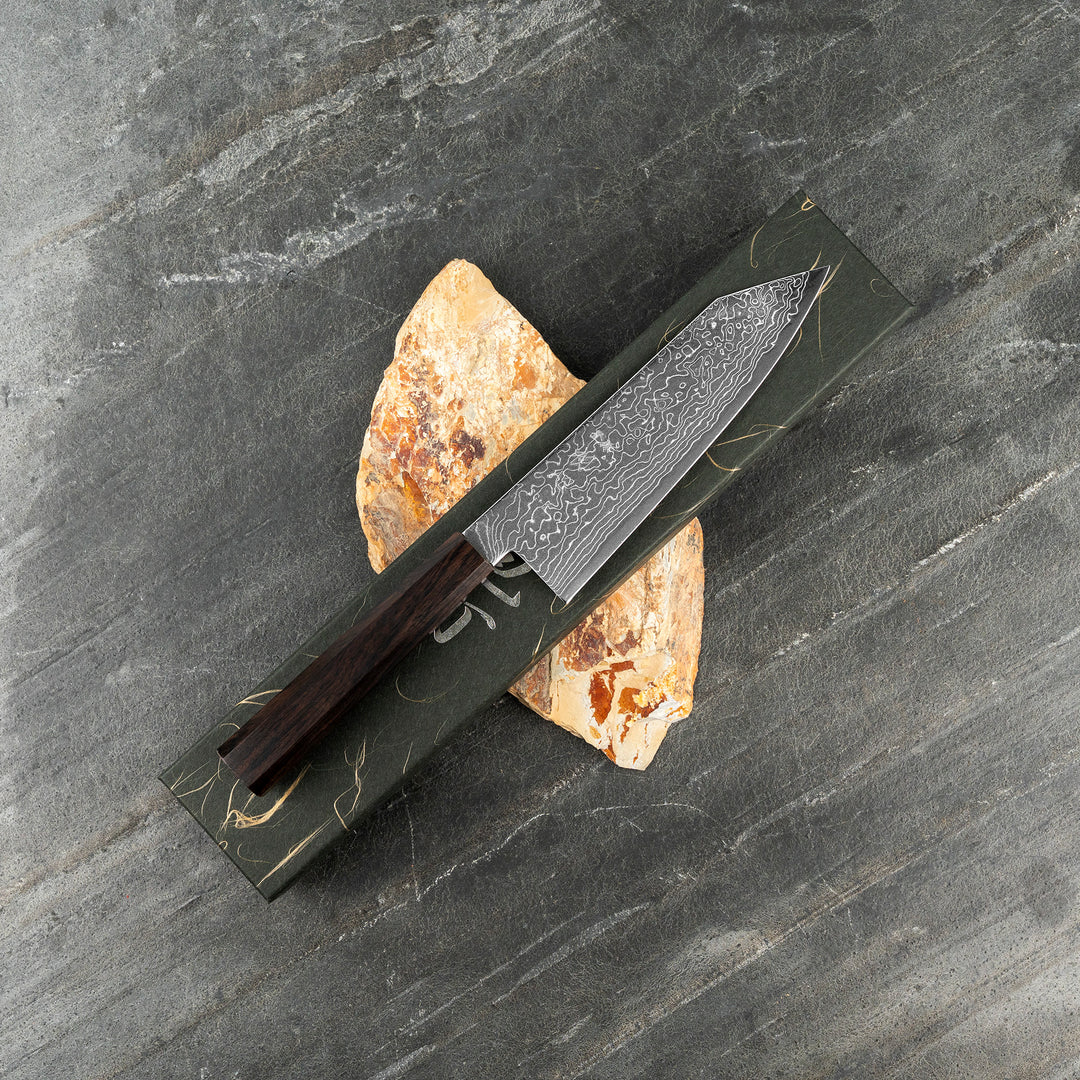 Bunka 17,5 cm Hatsukokoro Ryuhyo Damascus SG2
