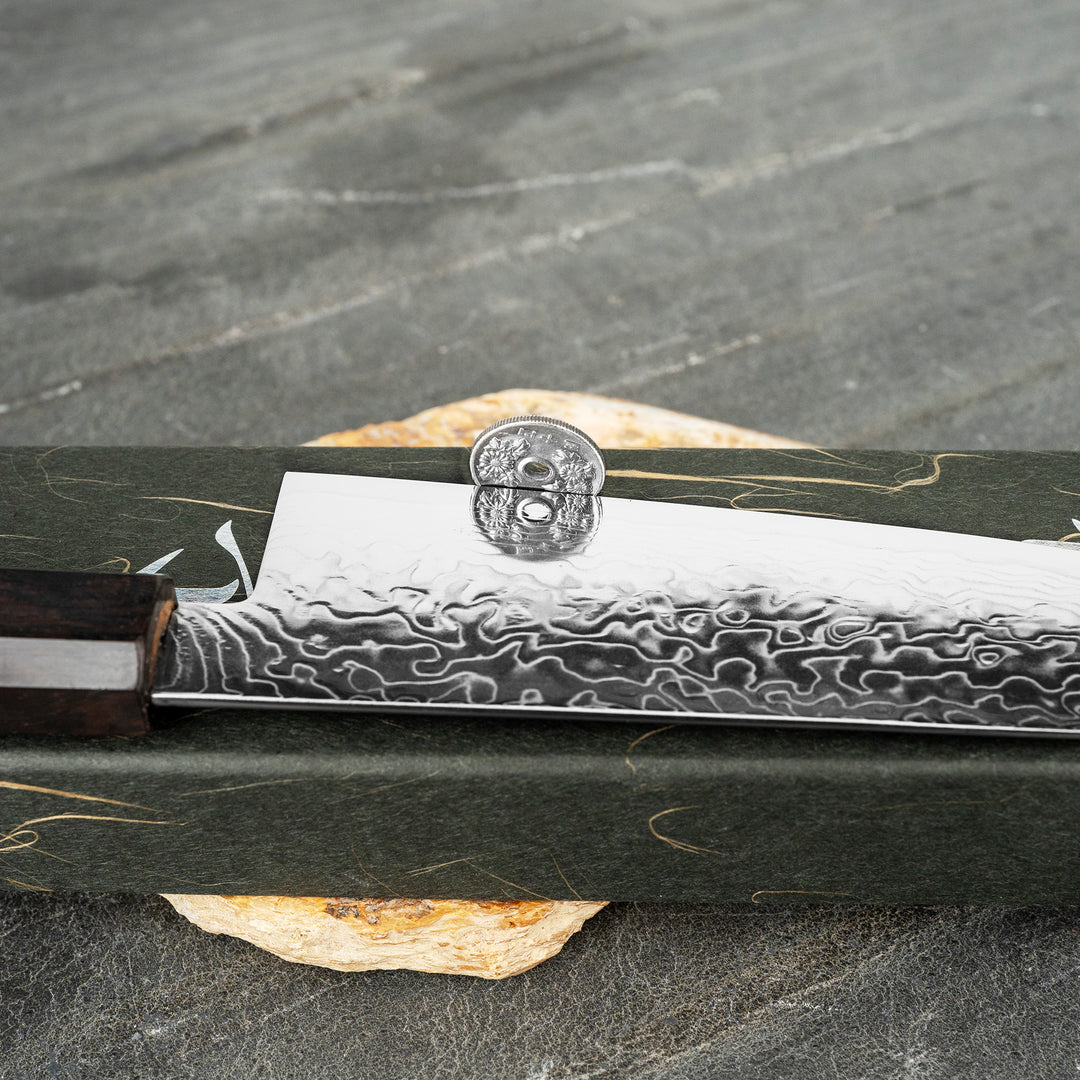 Santoku 17,5 cm Hatsukokoro Ryuhyo Damascus SG2