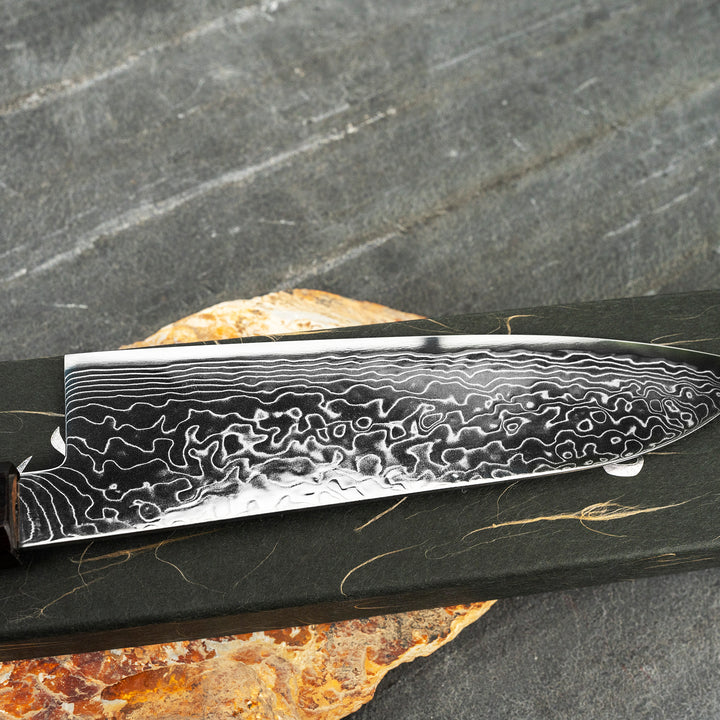 Santoku 17,5 cm Hatsukokoro Ryuhyo Damascus SG2