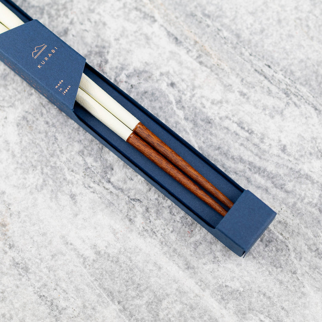 Kawai Japanese Sushi Chopsticks - Kurabi White