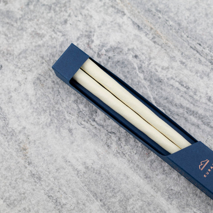 Kawai Japanese Sushi Chopsticks - Kurabi White