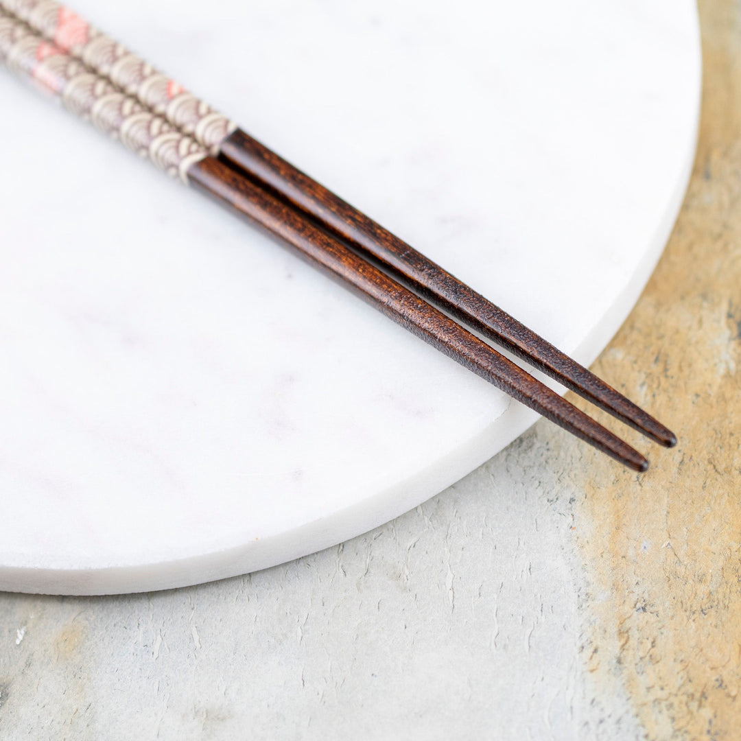 Kawai Japanese Sushi Chopsticks - Seigaiha Pink