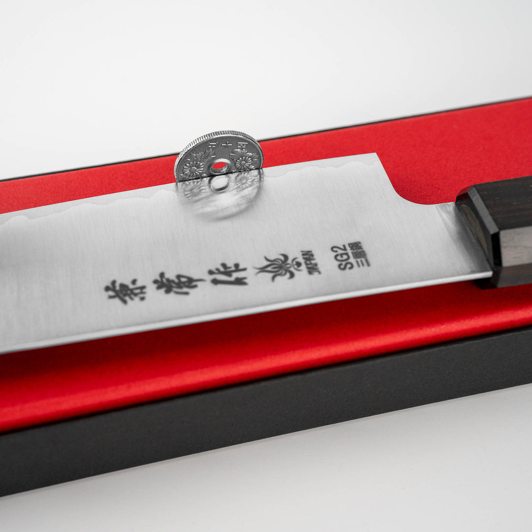 Santoku 18 cm Kanetsune 380 SG2