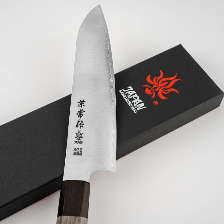 Santoku 18 cm Kanetsune 380 SG2