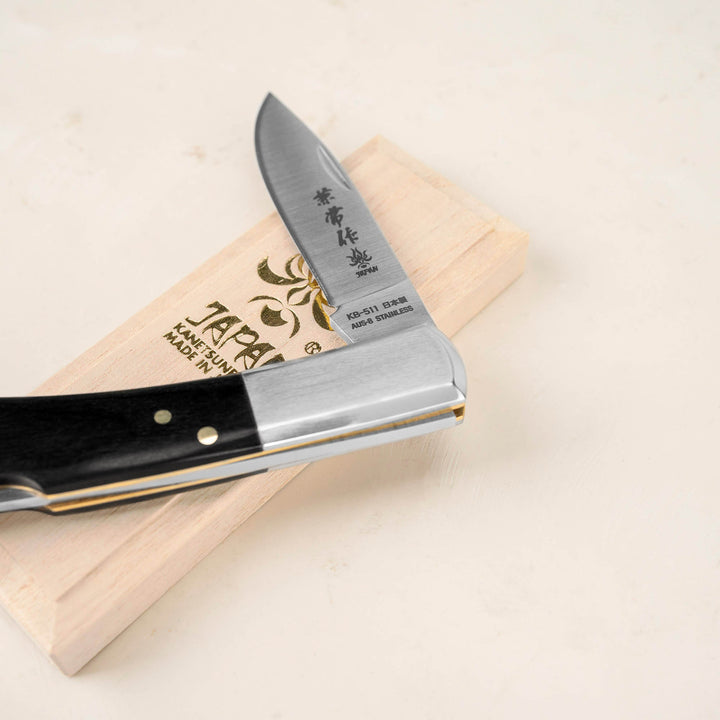 Folding Knife 6,5 cm Kanetsune Kaico-Tou Kuro AUS-8