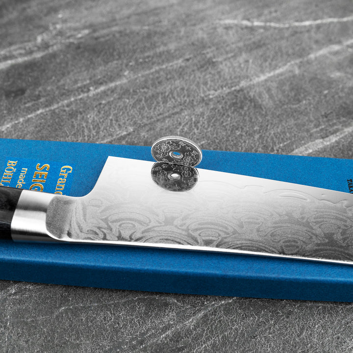 Kengata Santoku 16 cm Sakai Takayuki Seigaiha Damascus Bohler N685