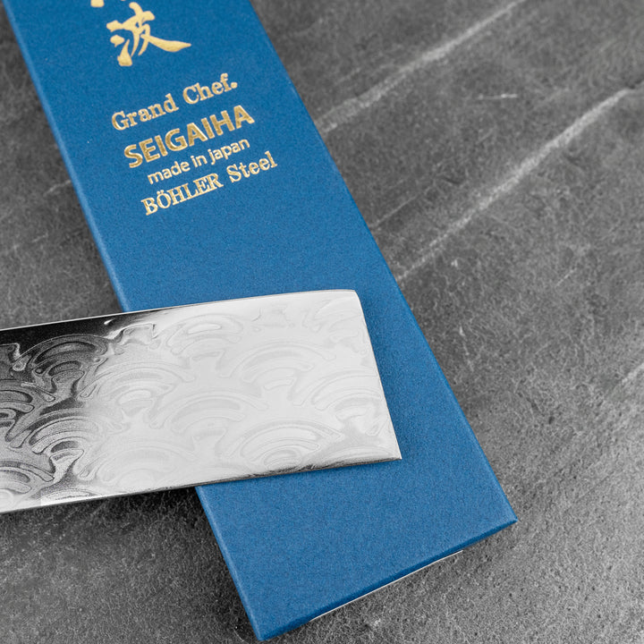 Nakiri 16 cm Sakai Takayuki Seigaiha Damascus Bohler N685