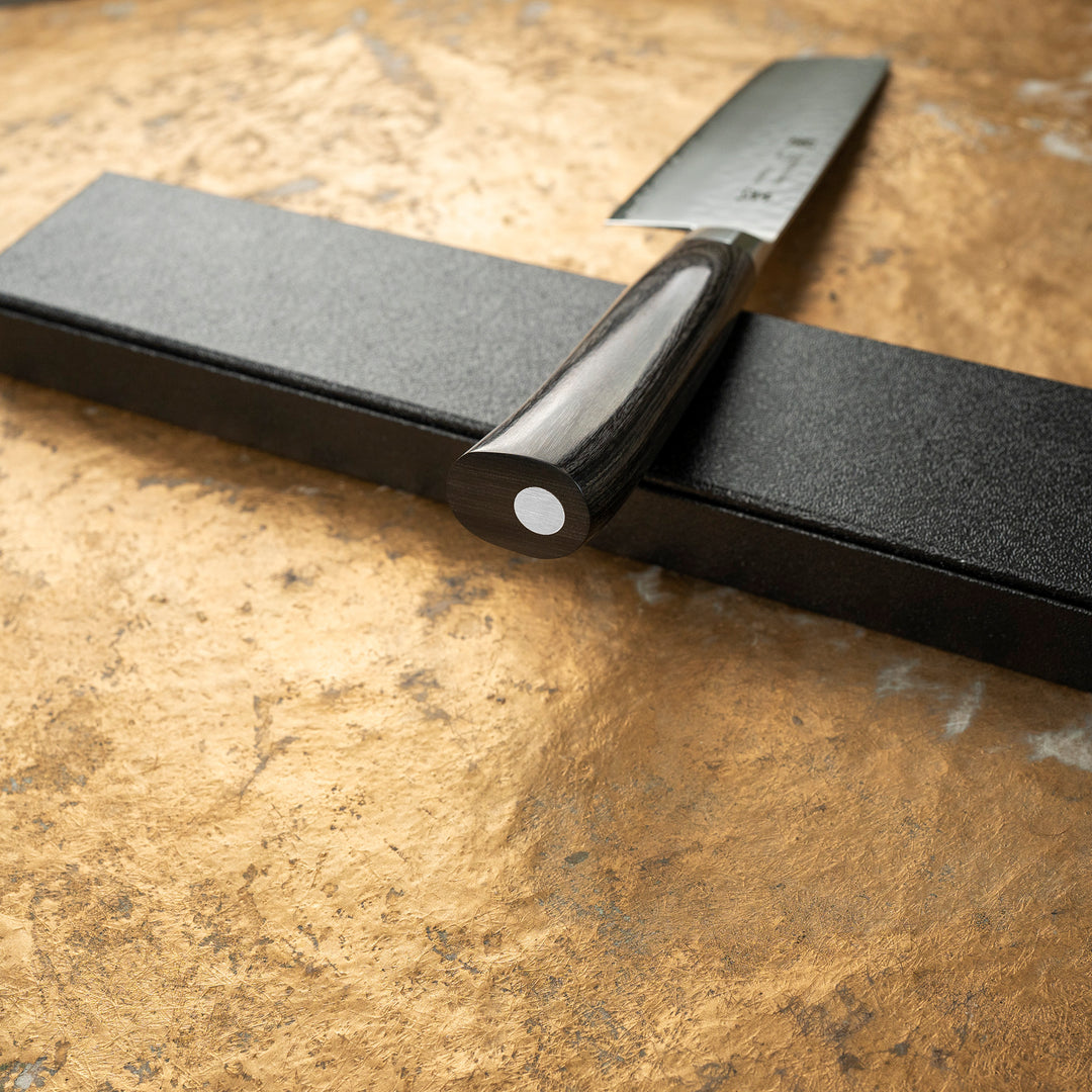 Nakiri 15,5 cm Tamahagane Tsubame Black VG-5