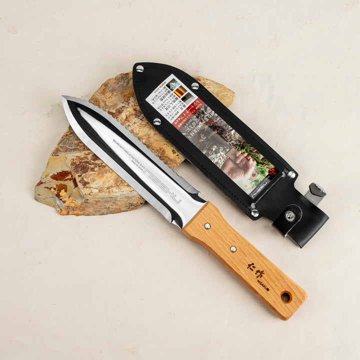 Hori Hori Garden Knife with a 17 cm Serrated Blade Tomita Nisaku