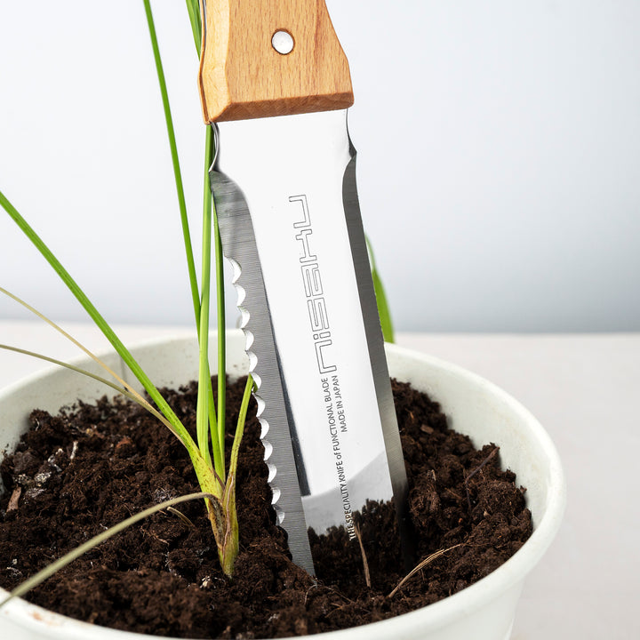 Hori Hori Garden Knife with a 17 cm Serrated Blade Tomita Nisaku