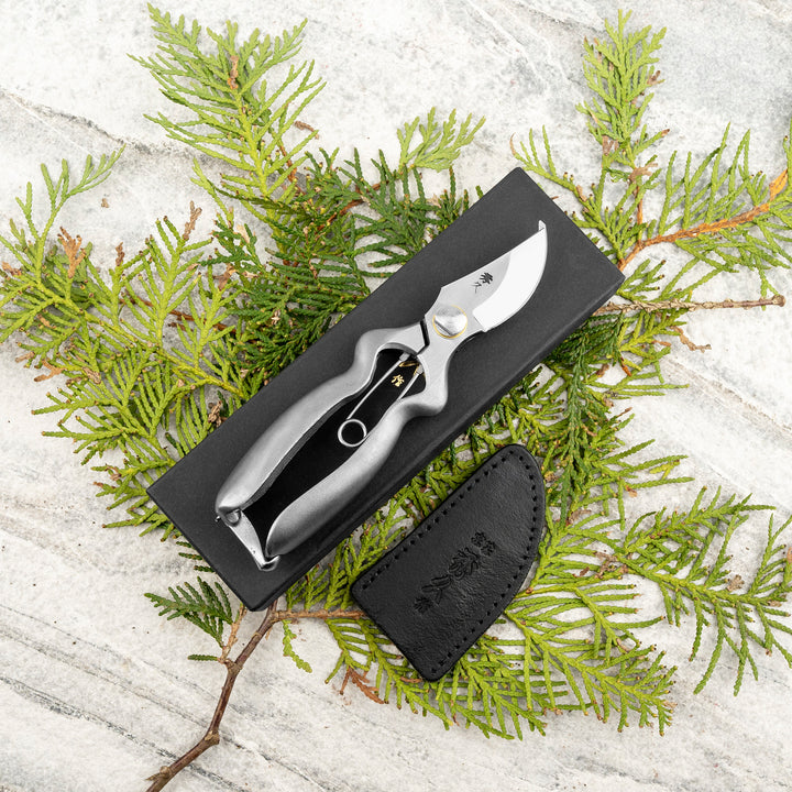 Japanese Stainless Steel Symmetrical Pruning Shears 16,5 cm Toyama Hamono