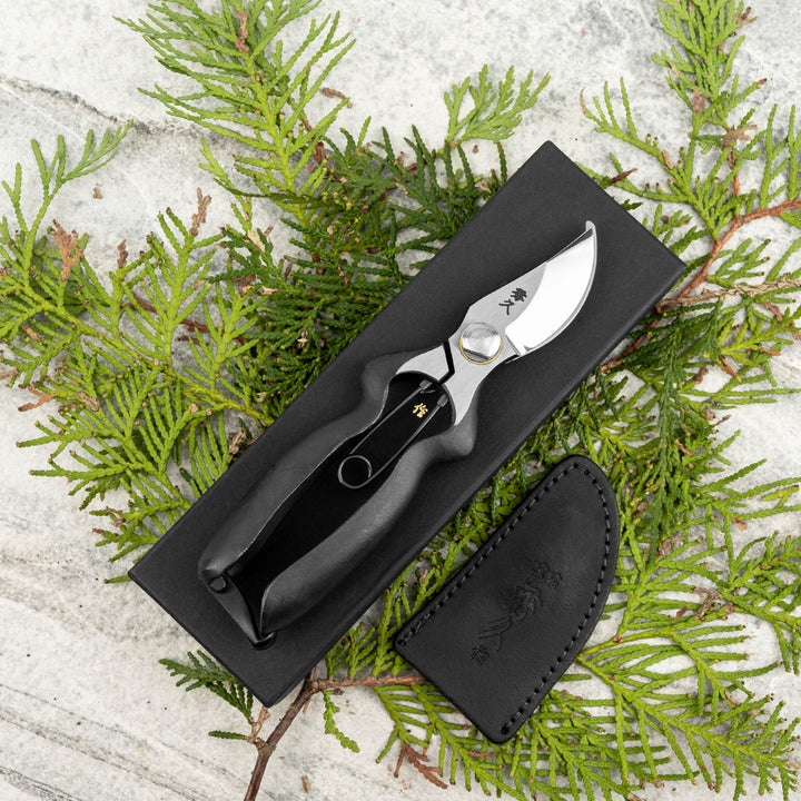 Japanese “S” Carbon Pruning Shears Symmetrical 16,5 cm Toyama Hamono