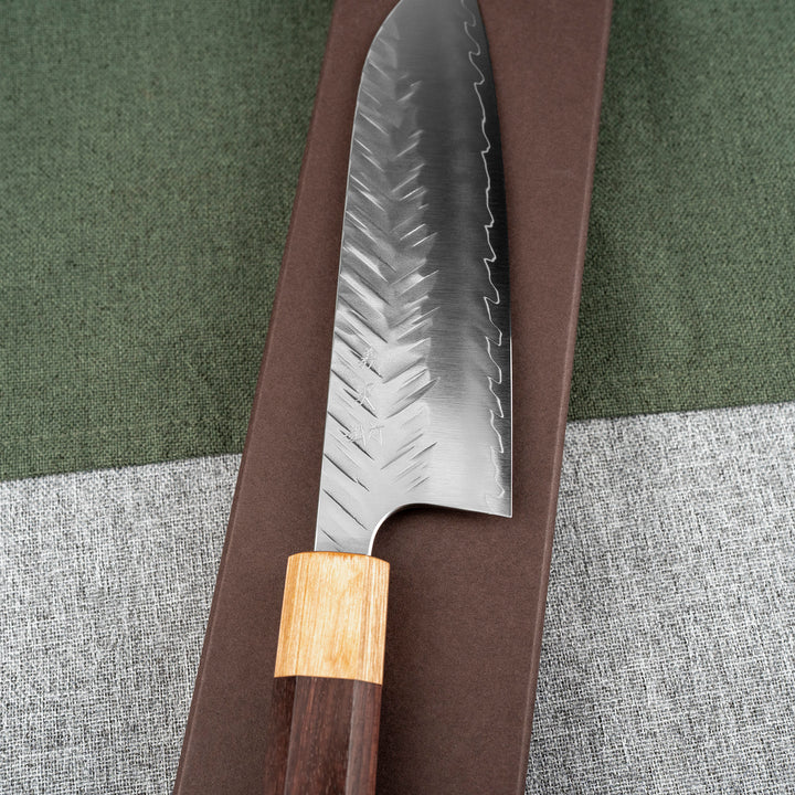 Santoku 17 cm Yoshimi Kato V-Tsuchi SGSTRIX