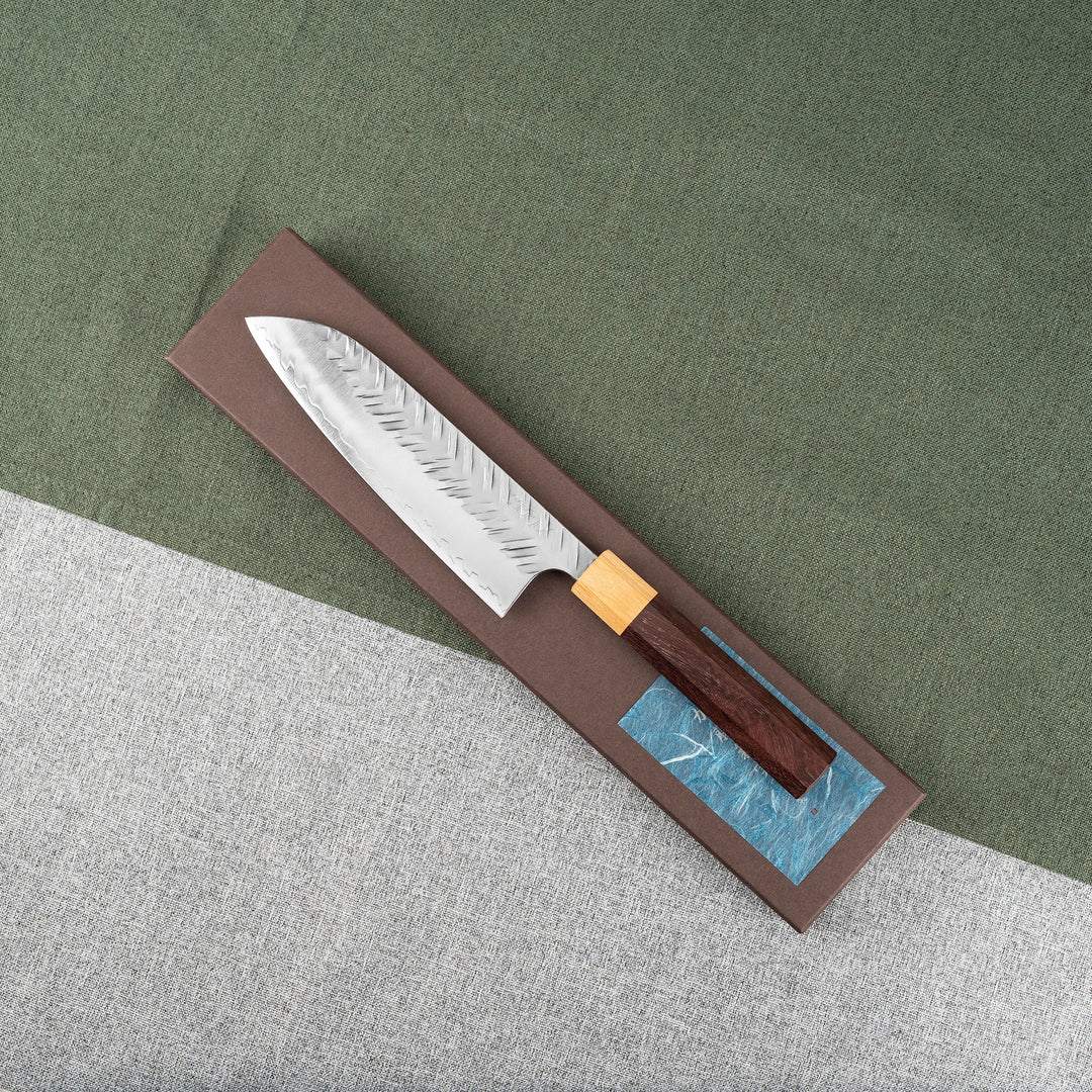 Santoku 17 cm Yoshimi Kato V-Tsuchi SGSTRIX