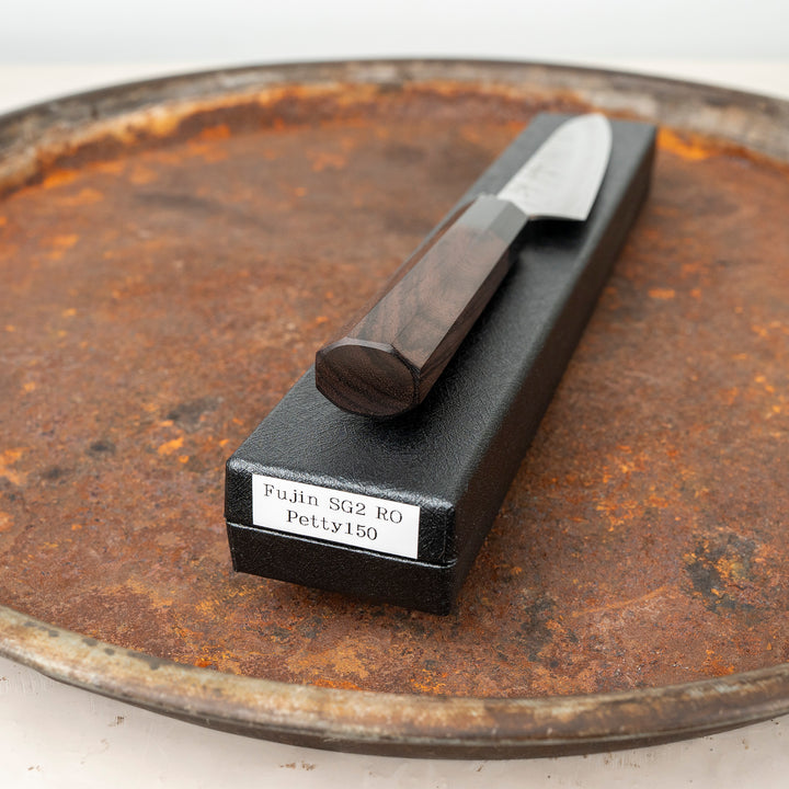 Petty 15 cm Yu Kurosaki Fujin SG2
