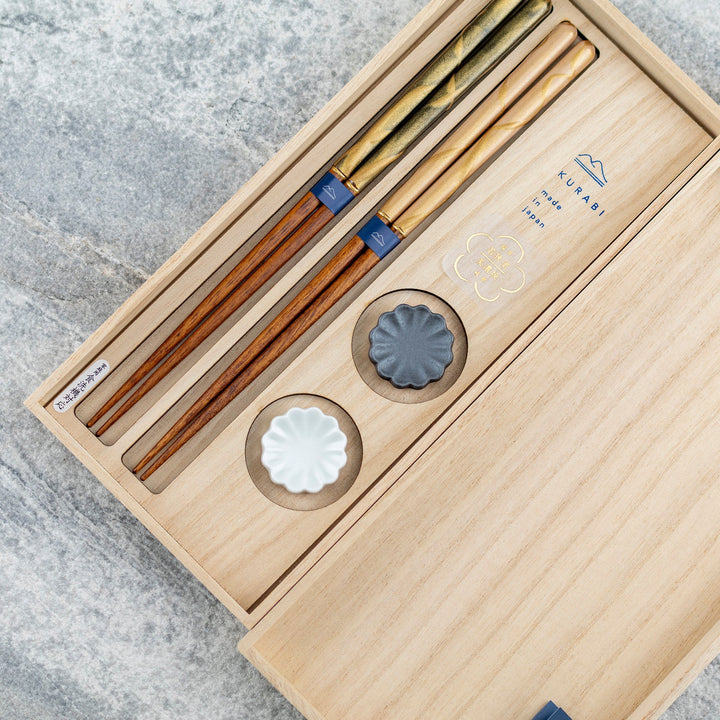 Kawai Japanese Sushi Chopsticks Set - Kurabi Samon