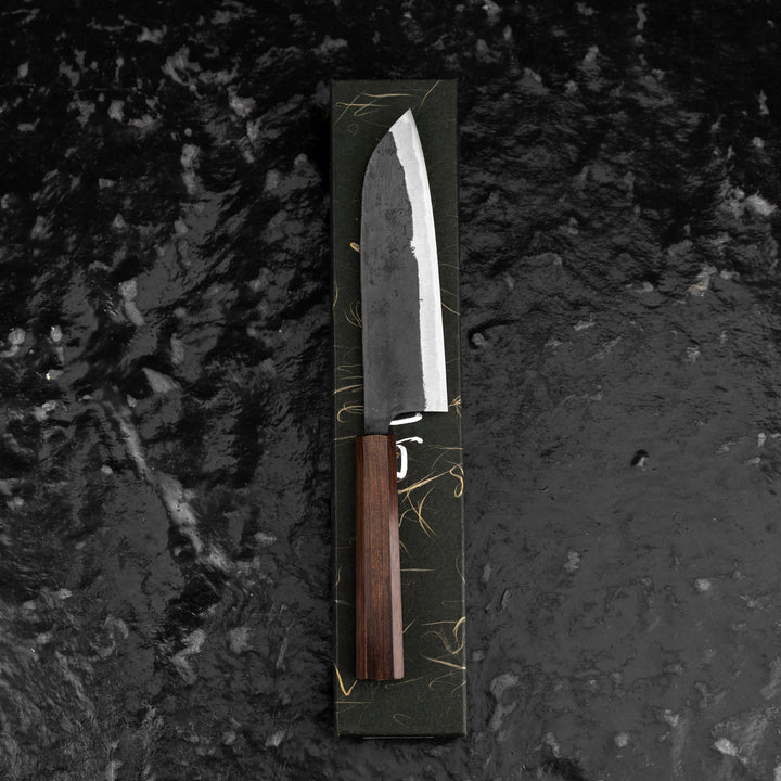 Santoku 16,5 cm Hatsukokoro Kurokuma Aogami#2/Iron