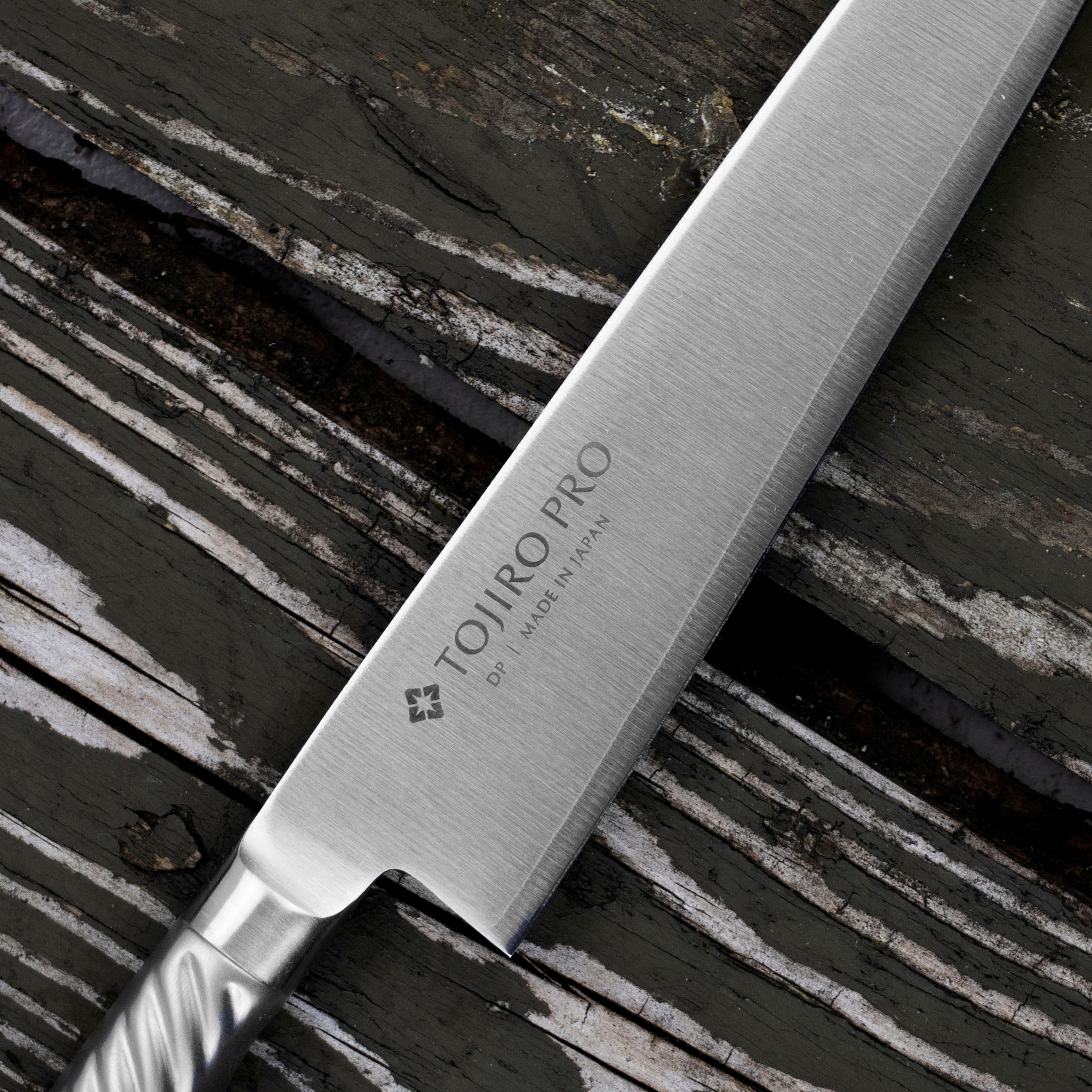 Petty 18 cm Tojiro Pro DP VG-10 – Japan-knives.com