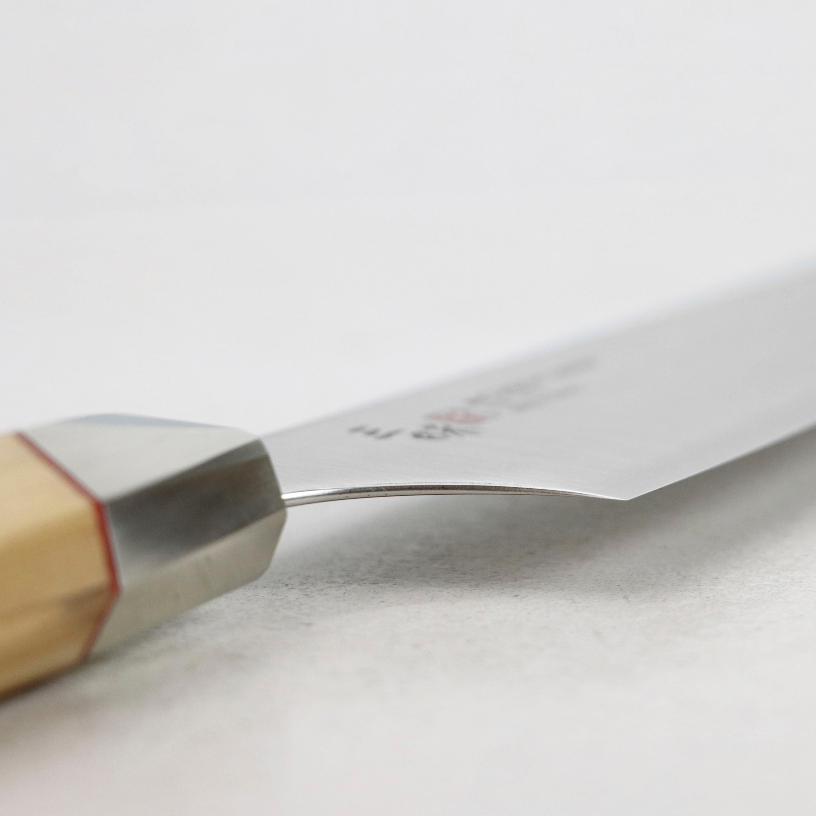 Sujihiki 27 cm Mcusta Zanmai Beyond Aogami Super /SS – Japan